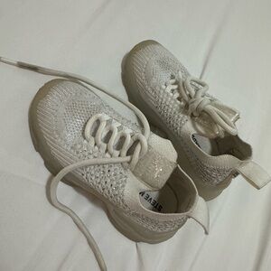 Steve Madden Kids Cream Sneakers